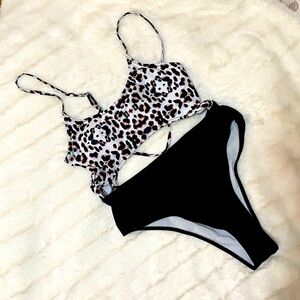 Two tone one-piece with cut-outs